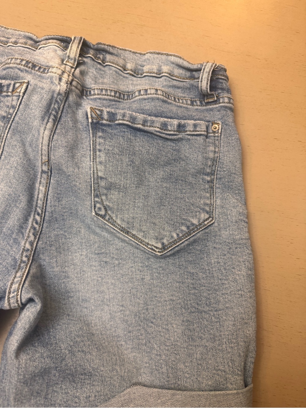 Kensie the short Blue Denim Rolled-Hem Shorts 7 inch inseam EUC - Picture 4 of 7